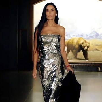 Demi Moore - Magazine and Candid Shoots Collection in cfda_3233744014725064760_9407405.jpg - hidden celebrity photo